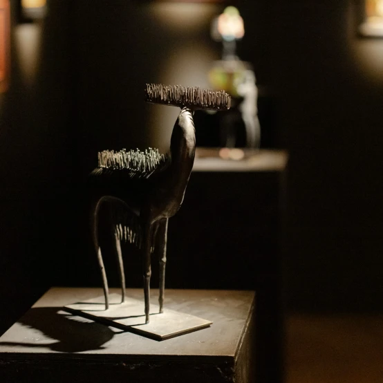 UMI Galerijoje – grupinė paroda „Nukritę į viršų“