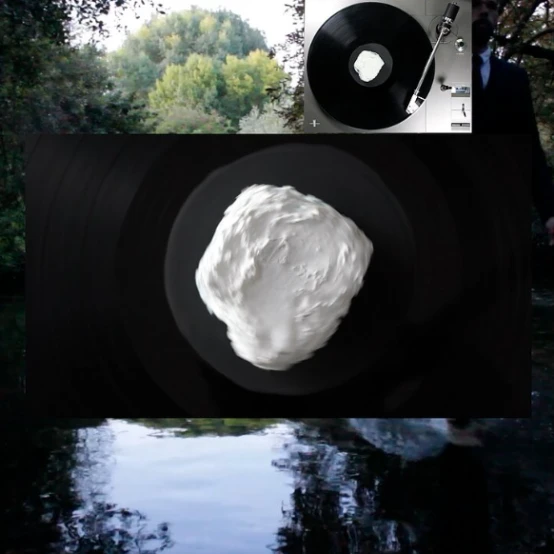 Menininkai „Laba Nebula“ pristato savo kūrybą tarptautinėje parodoje Venecijoje