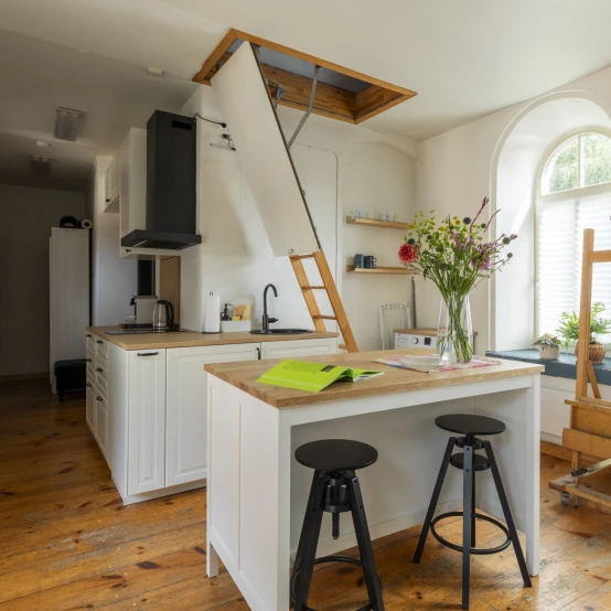 Open Call for a two cozy live-in residencies at UMI Vilnelė Residency